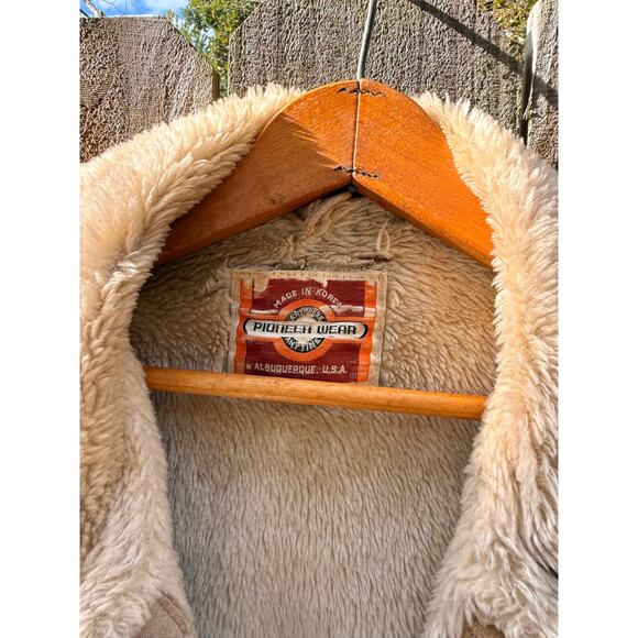 Vintage Shearling Pioneer Wear Coat — Suede and Sherpa - Picture 2 of 9